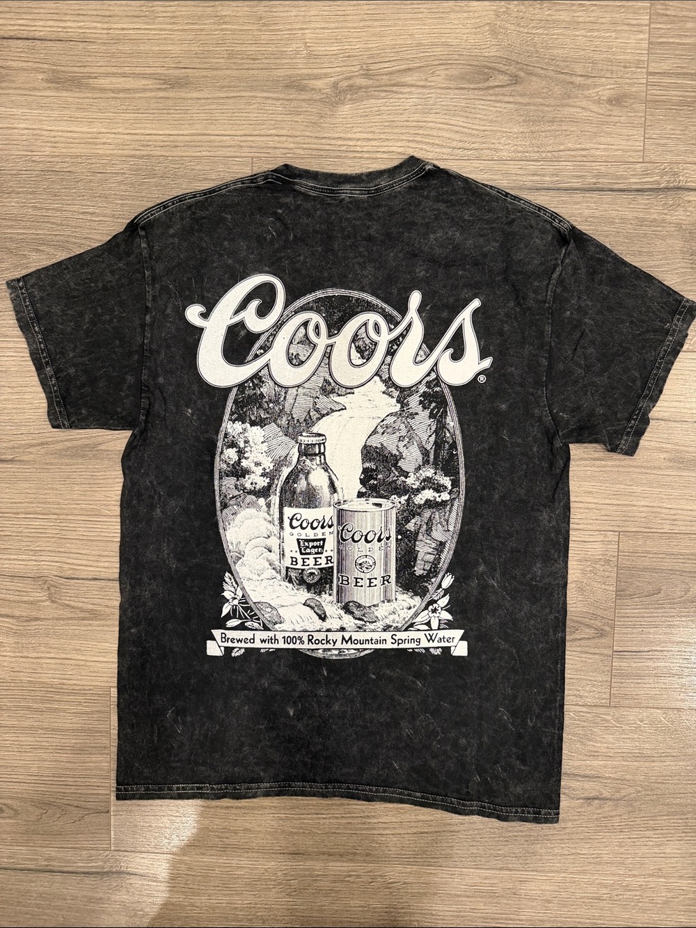 Distressed Wash Coors Golden Banquet Beer Tee Men’s Size Medium